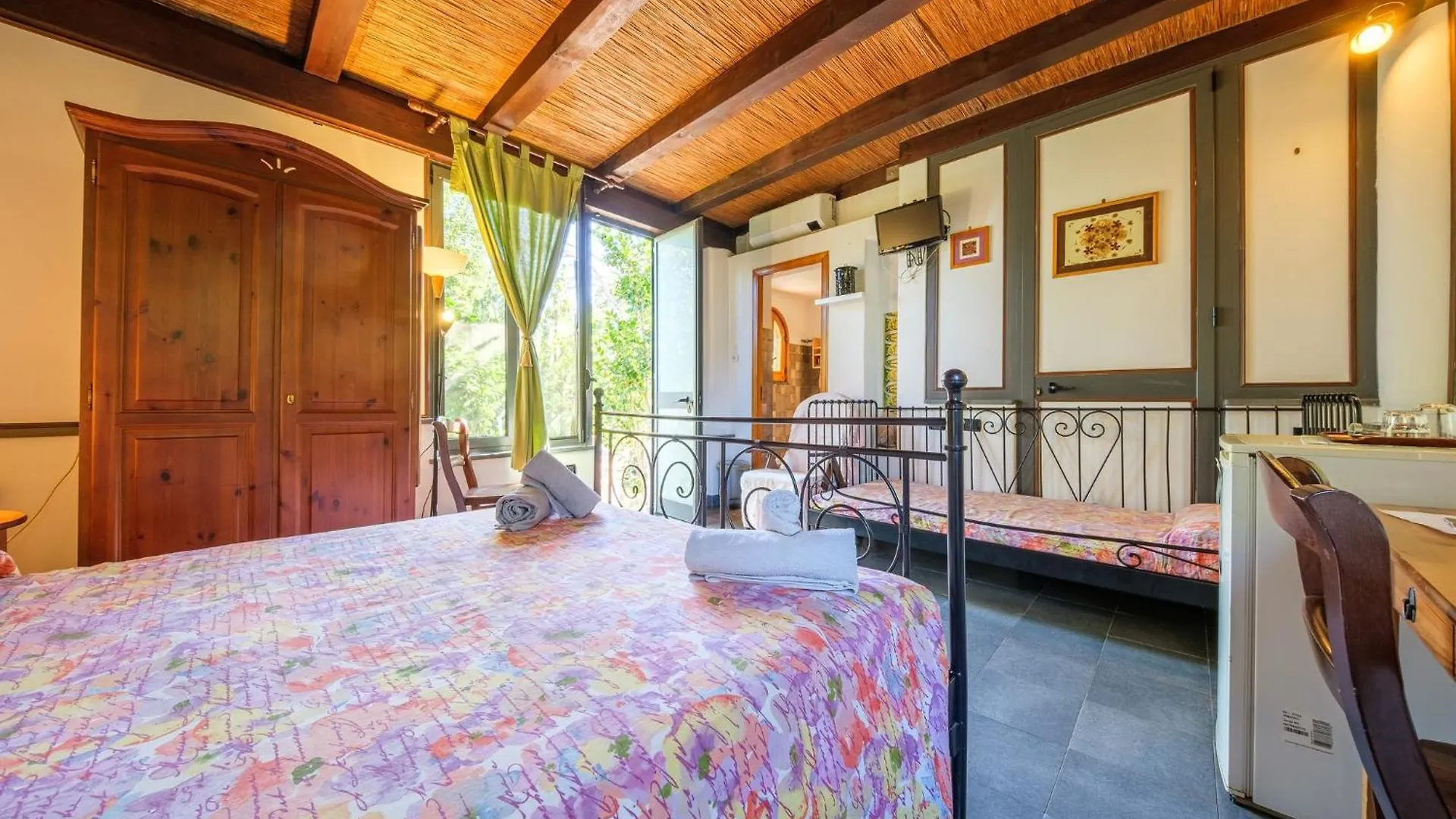 *** Guest house B&B Il Giardino Segreto Stromboli Italy