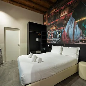 https://theatrum-rooms-and-apartments.hotelinveneto.com