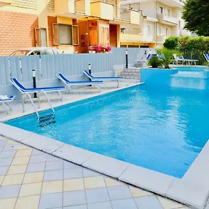 https://hotel-a-casa-nostra.emilia-romagnahotels.net