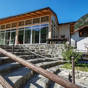 https://hostel-stelvio-bormio.it-lombardy.com