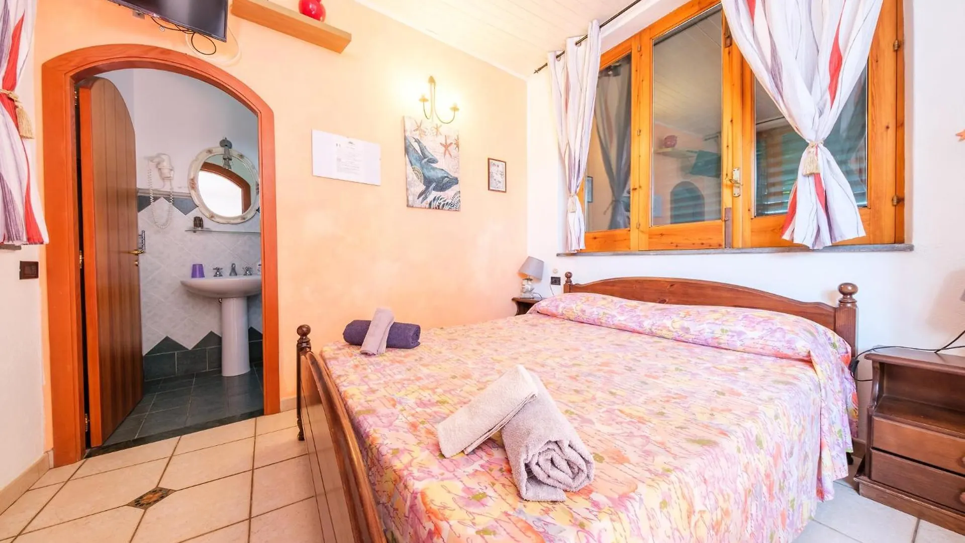 B&B Il Giardino Segreto Стромболи 3*,