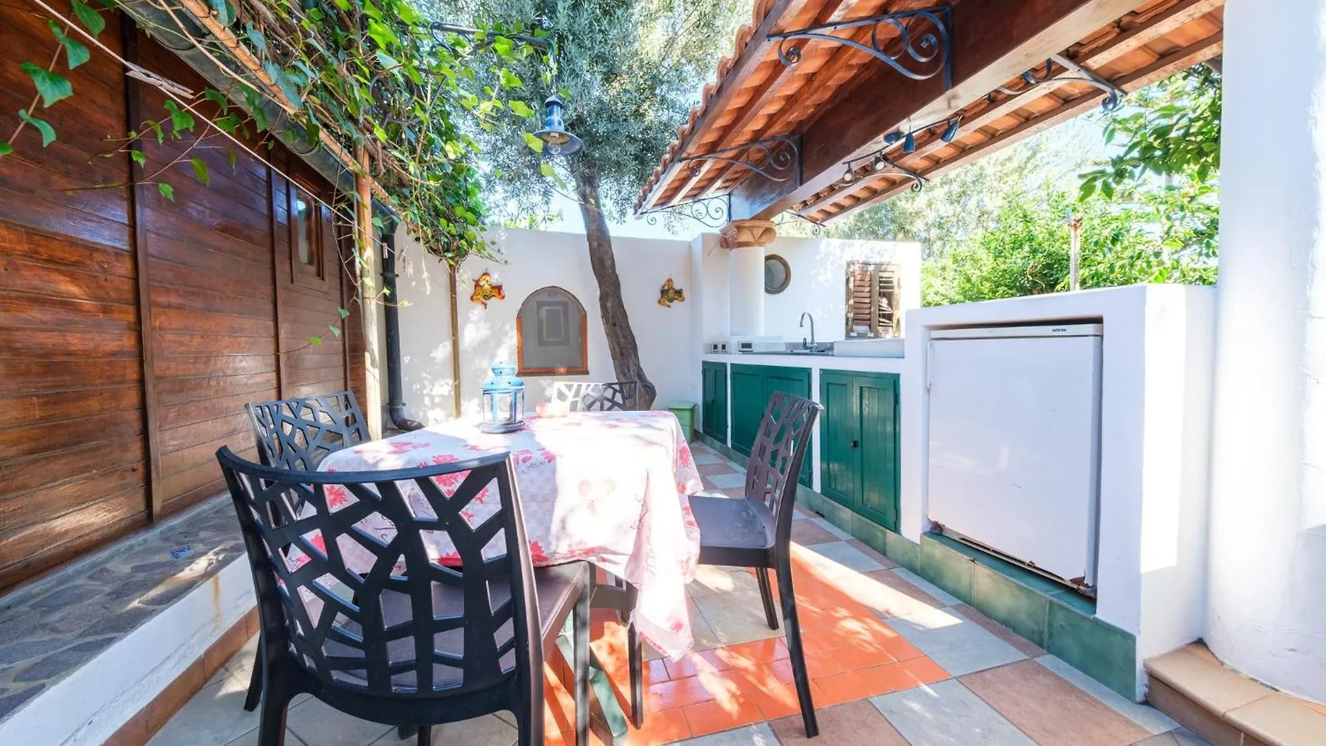 Гостевой дом B&B Il Giardino Segreto Стромболи
